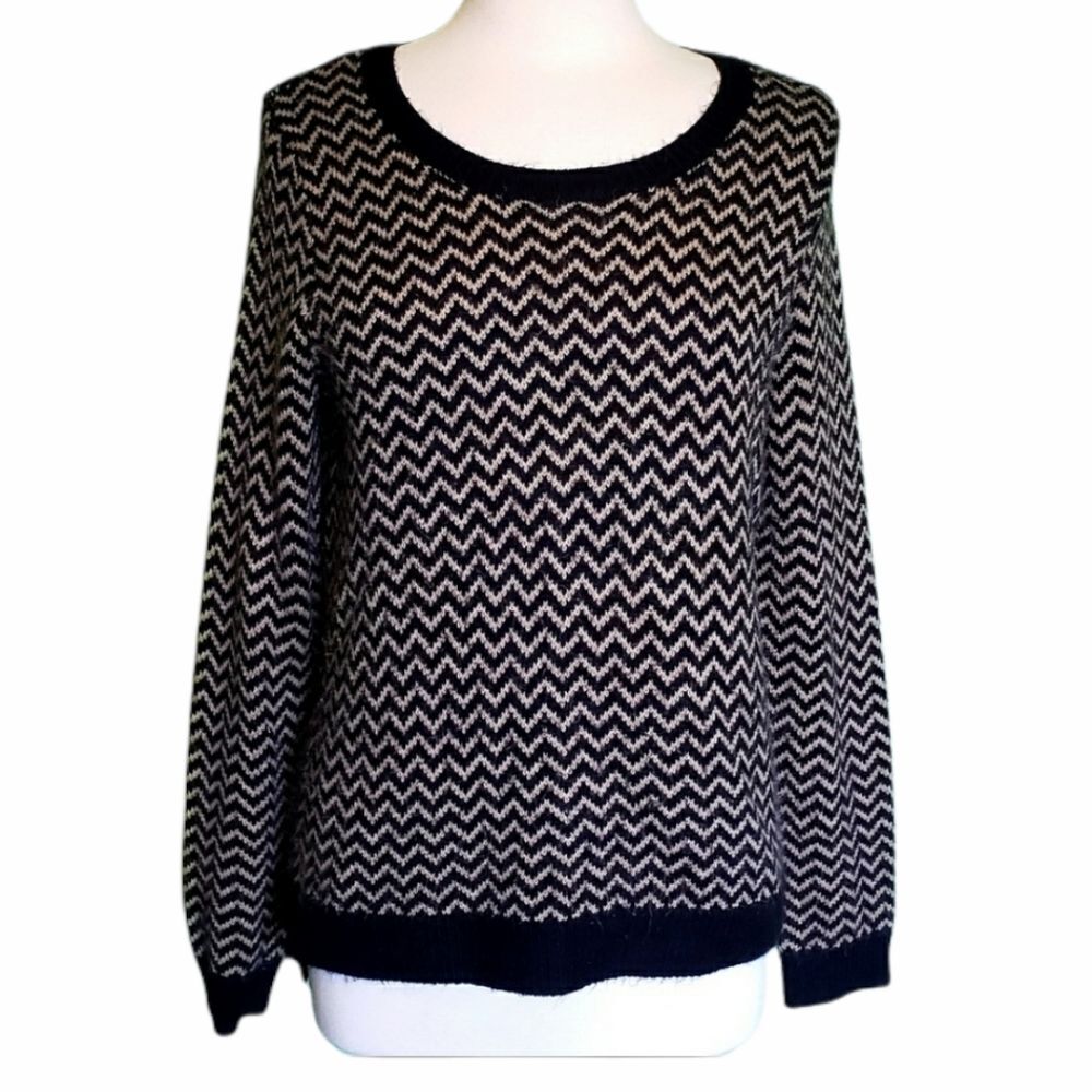 Olive & Oak Tan Black Chevron Sweater